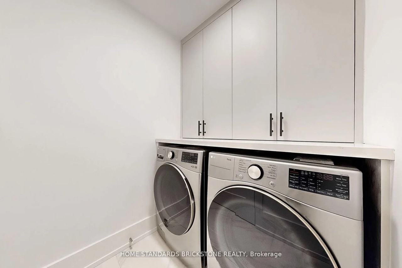 110 Bloor Street West - Photo 33
