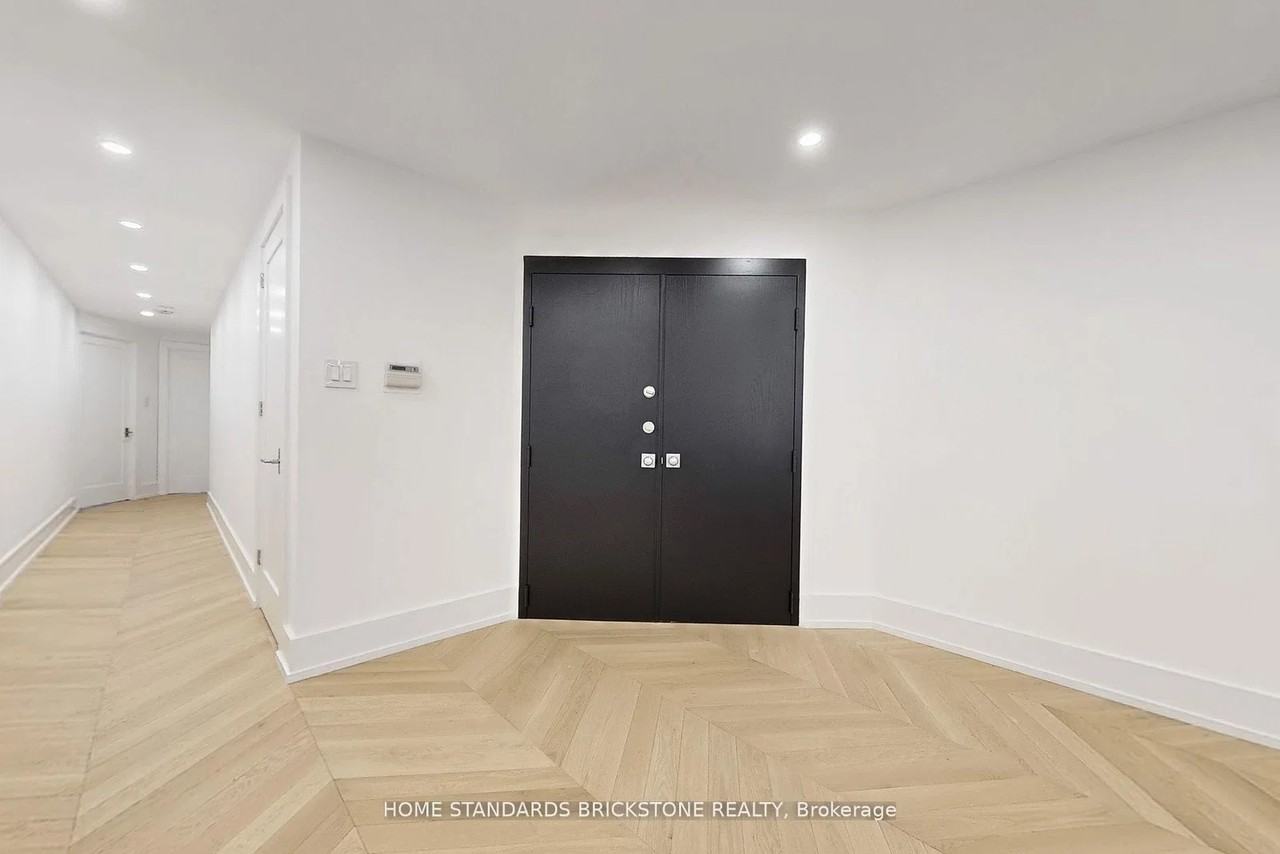110 Bloor Street West - Photo 34