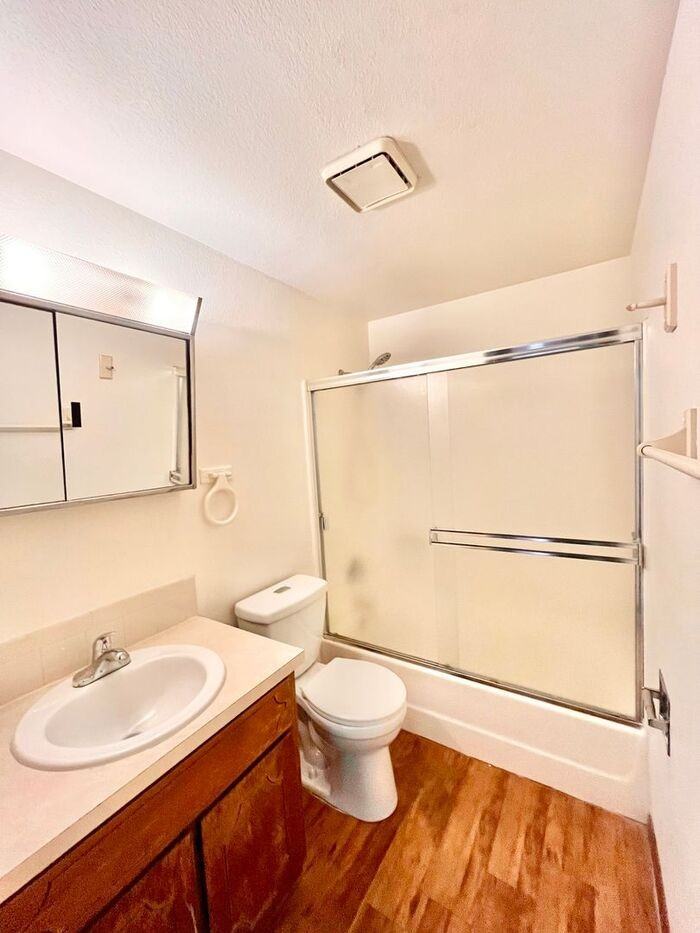 4834 Basswood Dr - Photo 5 of 7