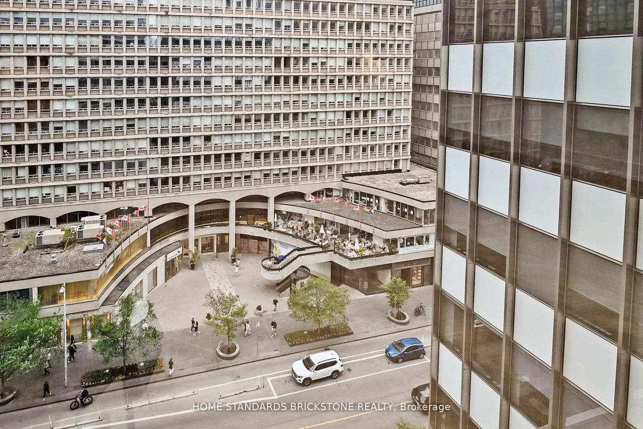 110 Bloor Street West - Photo 40