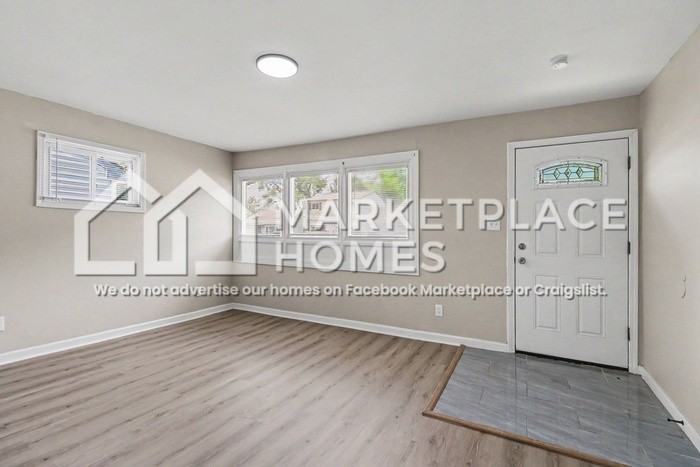 26437 Lehigh St - Photo 5 of 24