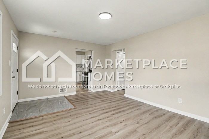 26437 Lehigh St - Photo 7 of 24