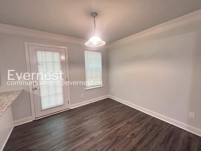 5231 Hanover St - Photo 4 of 23