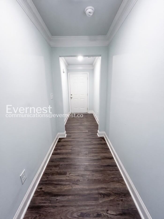 5231 Hanover St - Photo 7 of 23