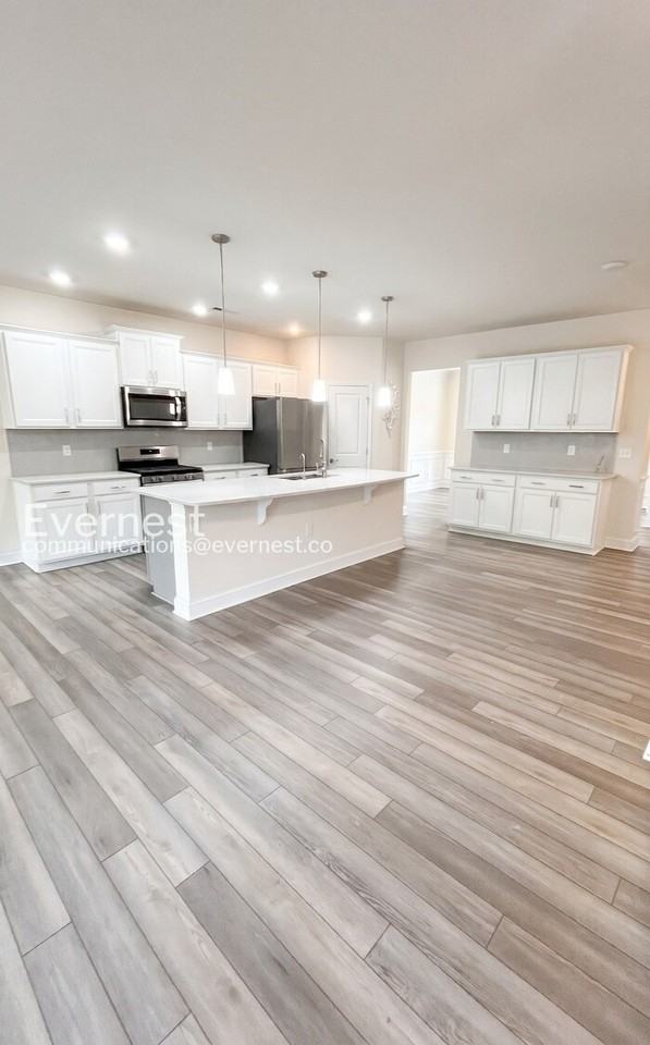 8436 Jordan Meadow Dr - Photo 3 of 37