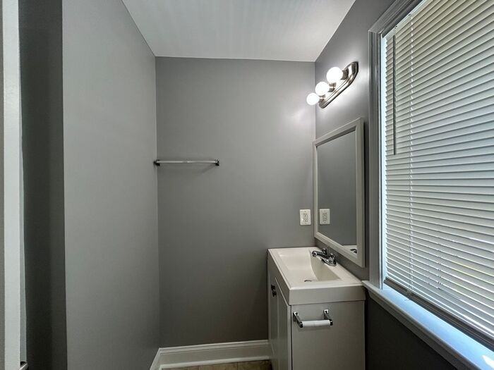 8599 Chestnut Oak Rd - Photo 4 of 10