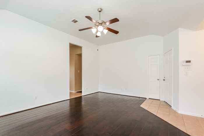 1015 Bahia Vista Dr - Photo 2 of 14