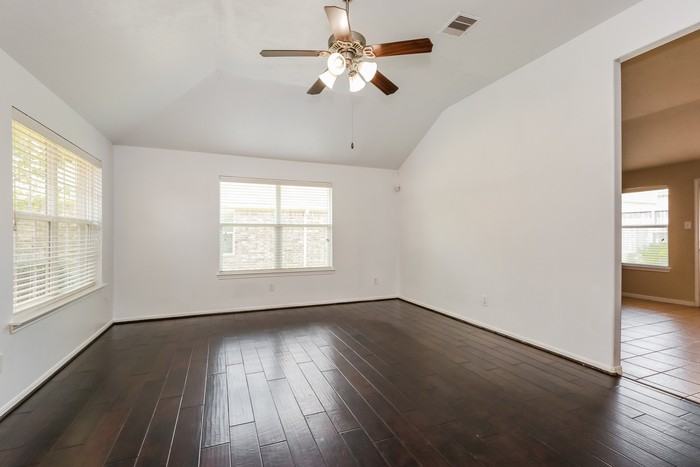 1015 Bahia Vista Dr - Photo 4 of 14