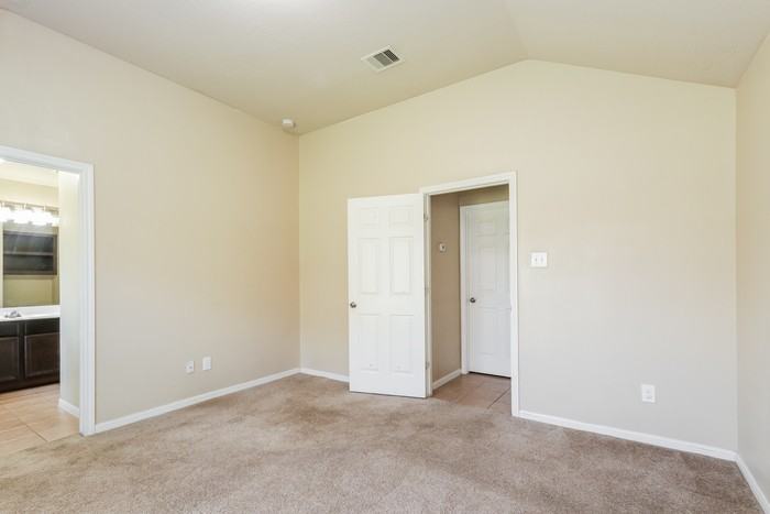 1015 Bahia Vista Dr - Photo 7 of 14
