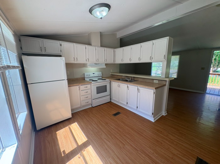 625 Reed Dr - Photo 6 of 7