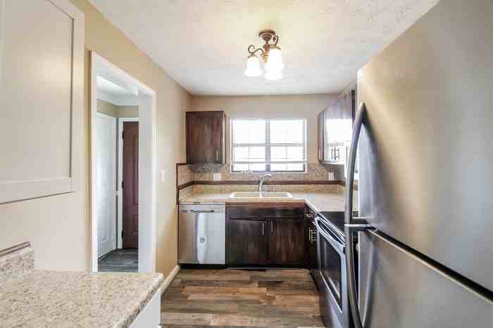 2510 Hidden Cove Ct #B - Photo 6 of 14