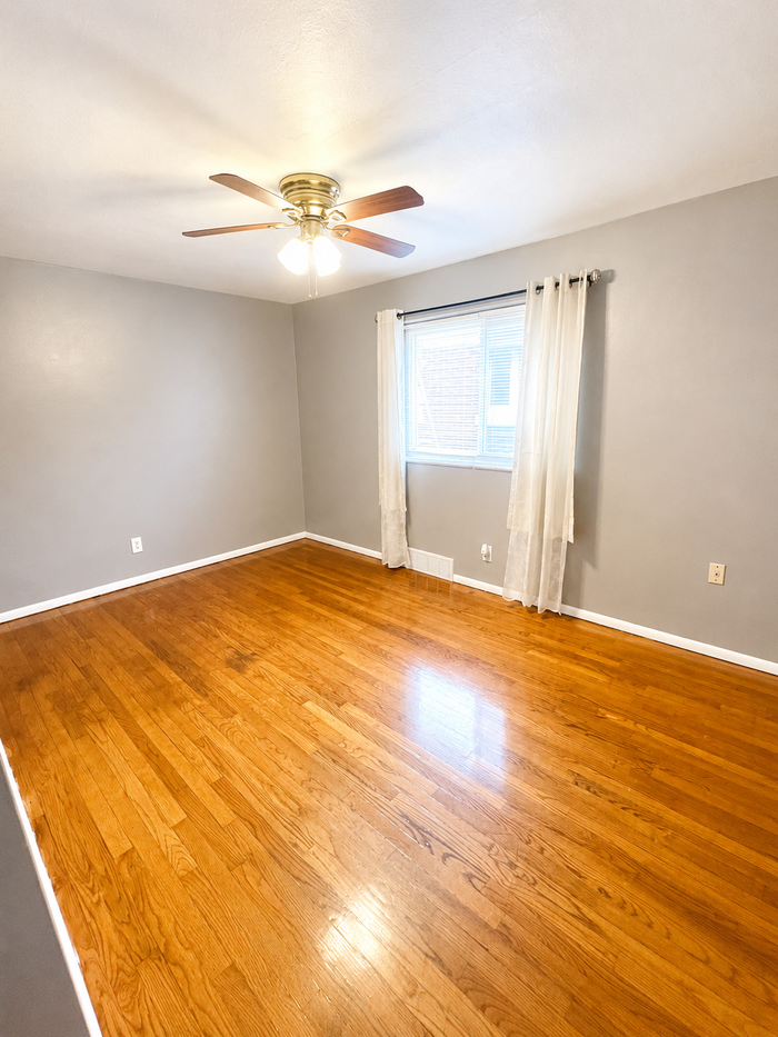 6646 Arsenal St - Photo 4 of 5