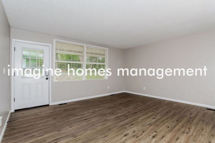 11489 Kenn Rd - Photo 4 of 13