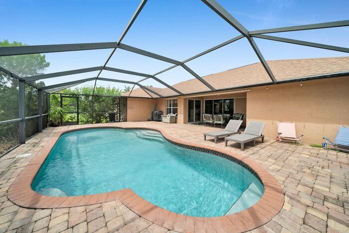 3505 Surfside Blvd - Photo 2 of 33