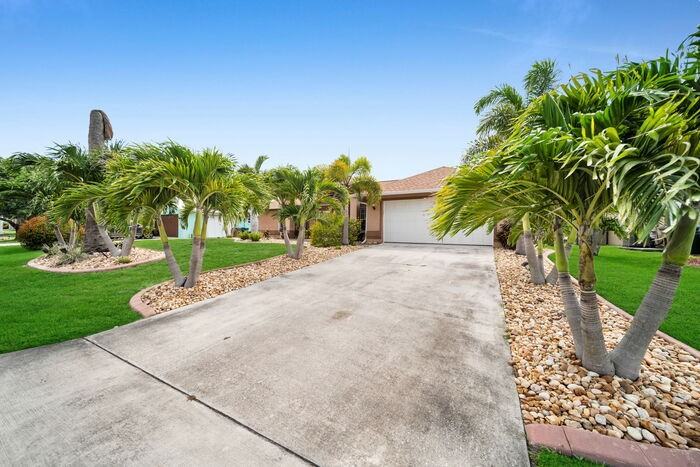 3505 Surfside Blvd - Photo 5 of 33