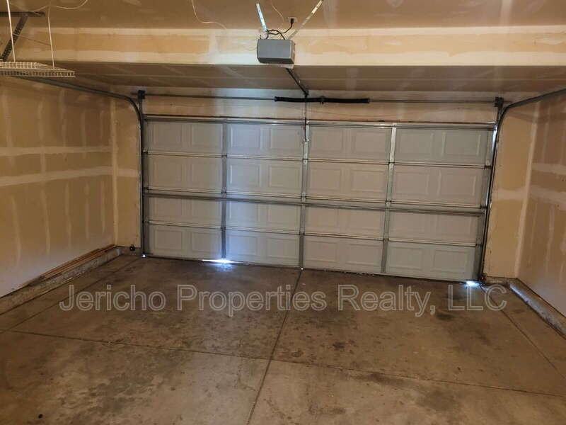 5215 Dudley St - Photo 6 of 12