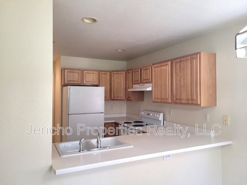 5215 Dudley St - Photo 7 of 12