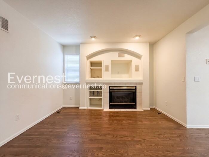 10545 Ashwood Ct - Photo 3 of 33