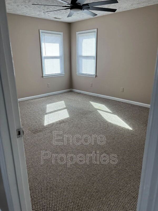 2588 Gotts Ln - Photo 7 of 15