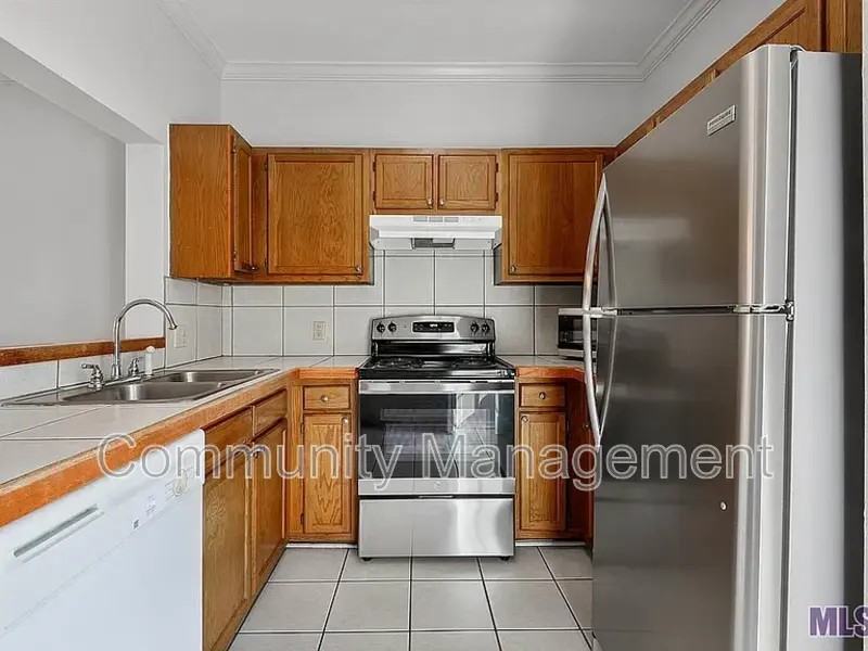 2632 S Roth Ave #32B - Photo 3 of 8