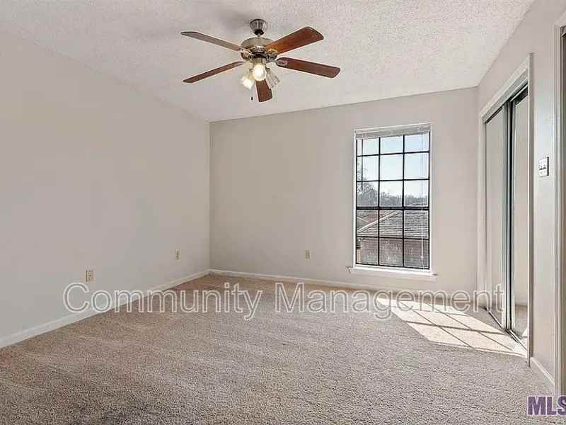 2632 S Roth Ave #32B - Photo 5 of 8