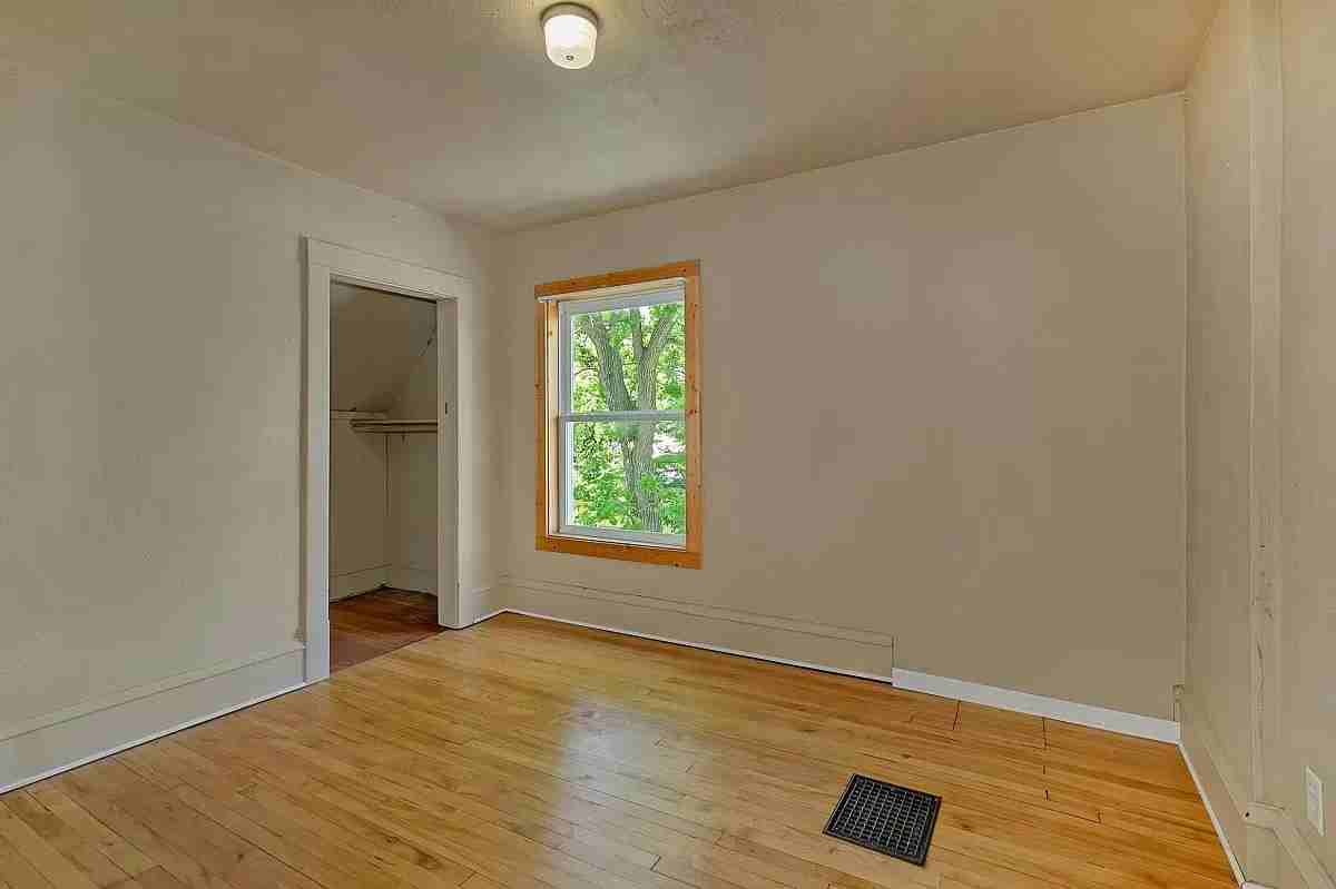 507 7th Ave S #NA - Photo 6 of 16