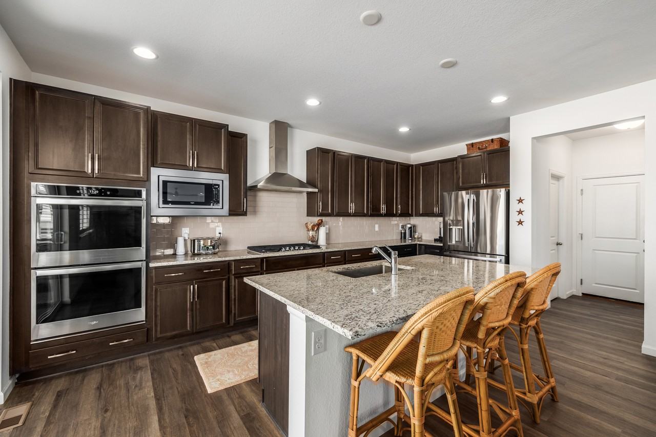 943 W Hopkins Dr #NA - Photo 3 of 30