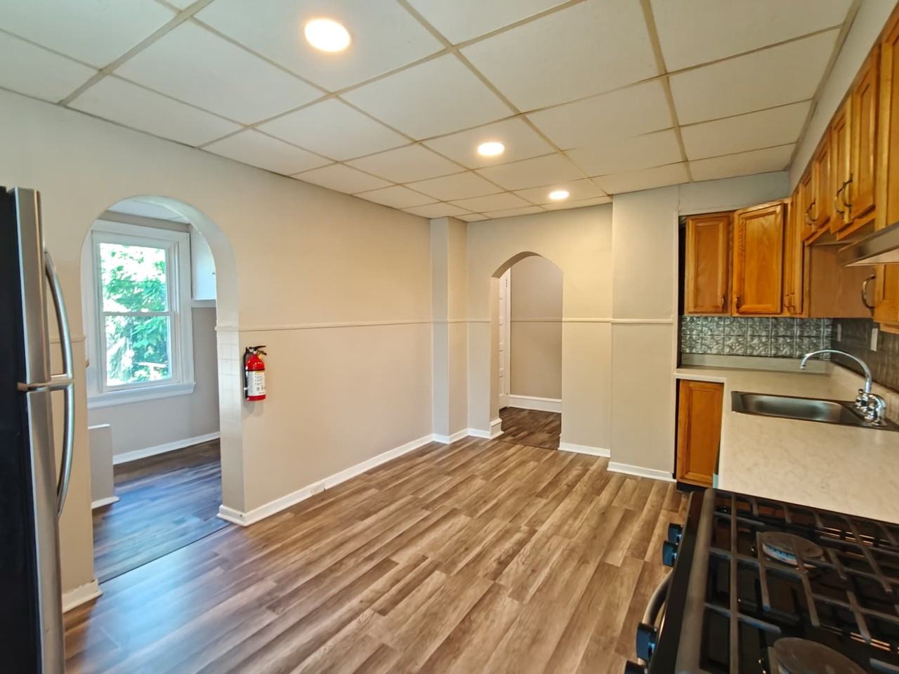 401 Champion Ave #A - Photo 4 of 8