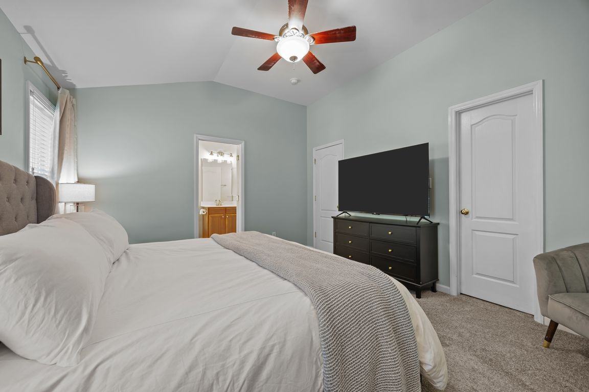 6825 Middleboro Dr #NA - Photo 5 of 26