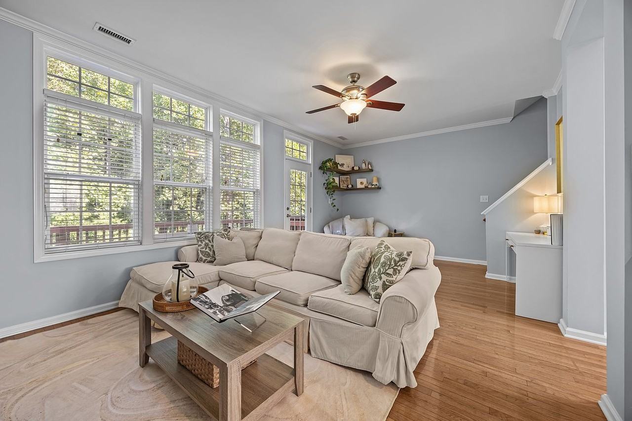 6825 Middleboro Dr #NA - Photo 7 of 26