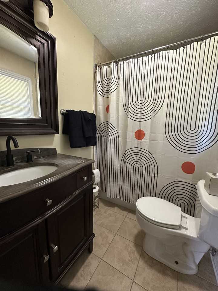 420 Lambeth Dr #NA - Photo 3 of 4