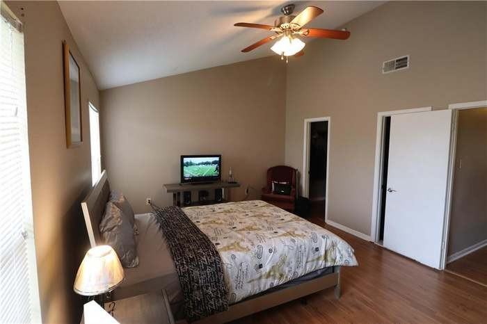 5644 Tullis Dr - Photo 2 of 11