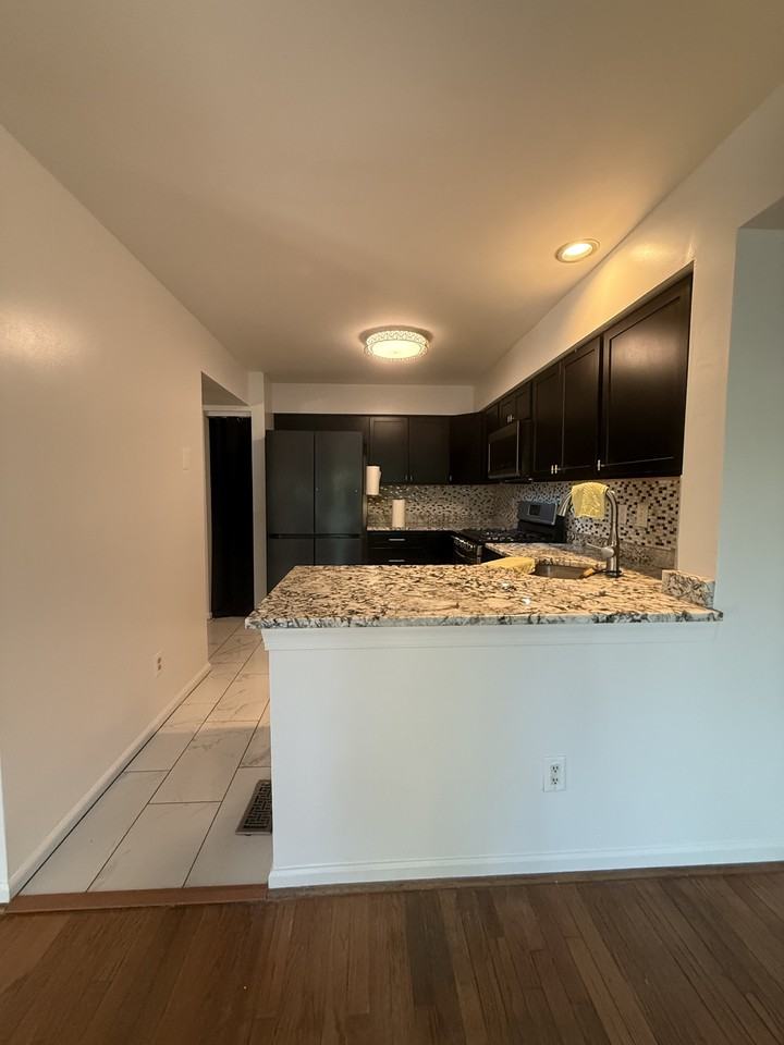 5872 Pimlico Rd #MAIN - Photo 5 of 28