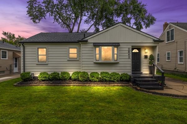 2842 Oakshire Ave #NA - Photo 3 of 39