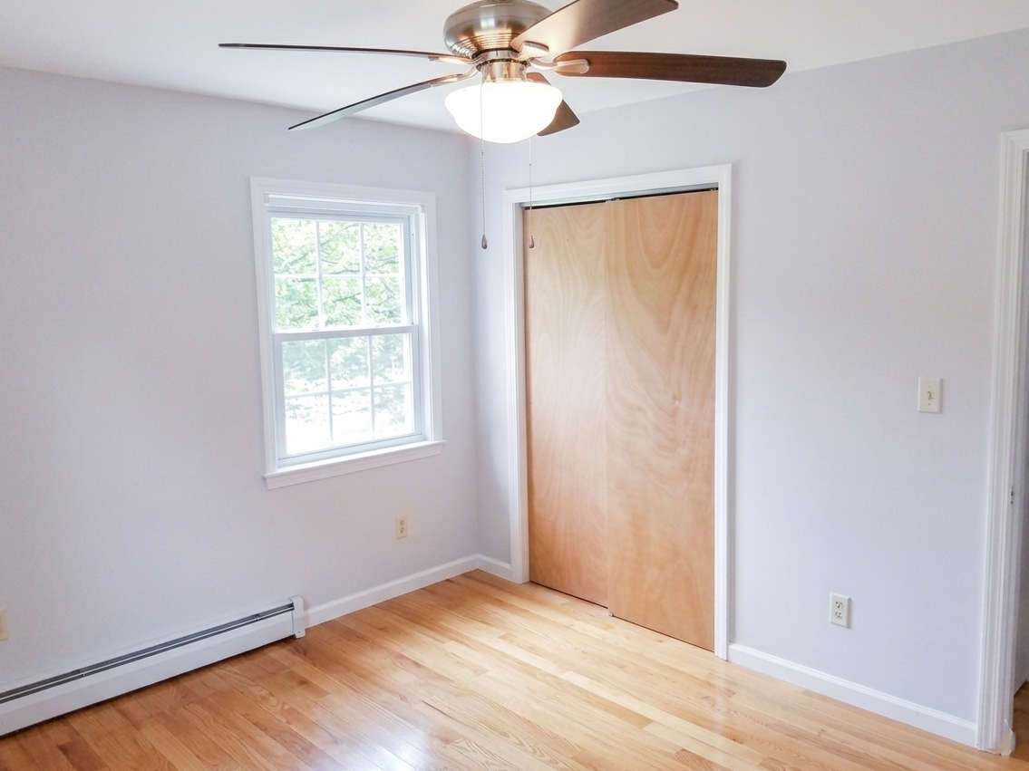 17 Old Allamuchy Rd #2 - Photo 5 of 7