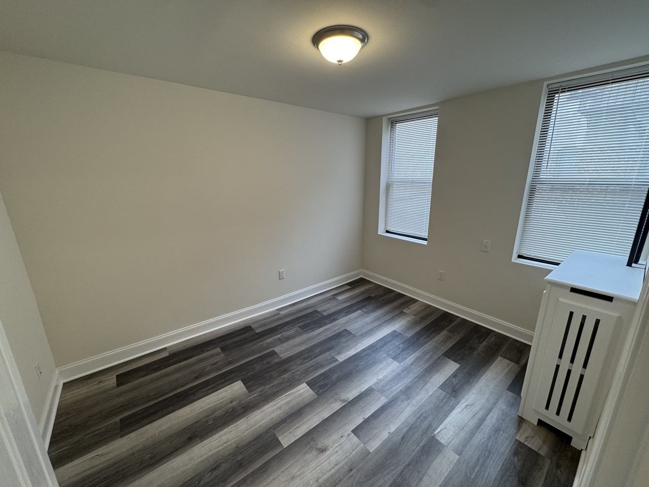 435 72nd St #D1 - Photo 4 of 7