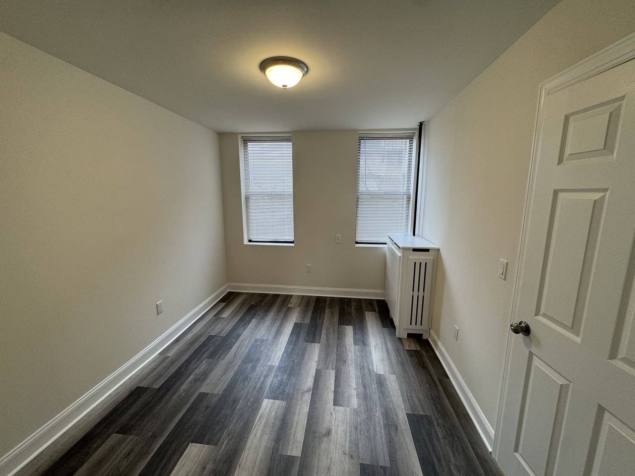 435 72nd St #D1 - Photo 5 of 7