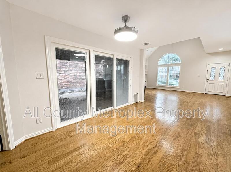6015 Willow Wood Ln - Photo 4 of 11