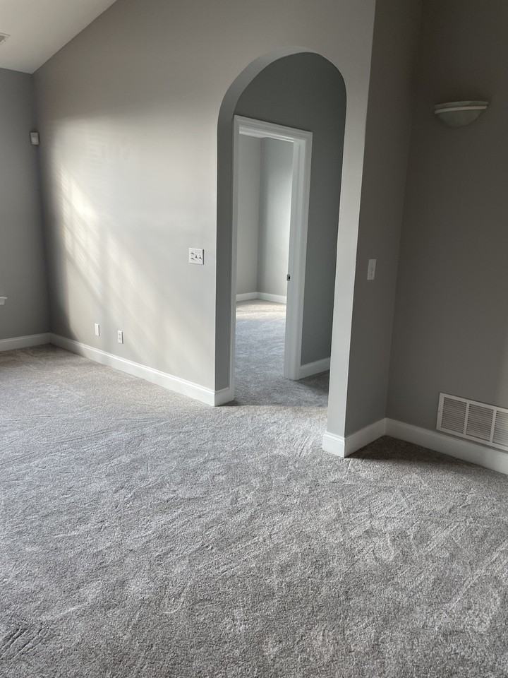 229 Adams Pointe Blvd #3 - Photo 3 of 21
