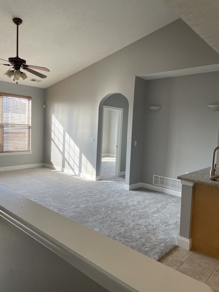 229 Adams Pointe Blvd #3 - Photo 6 of 21