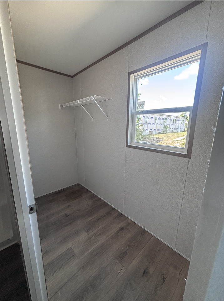 7480 Se Eagle Ave #NA - Photo 2 of 16