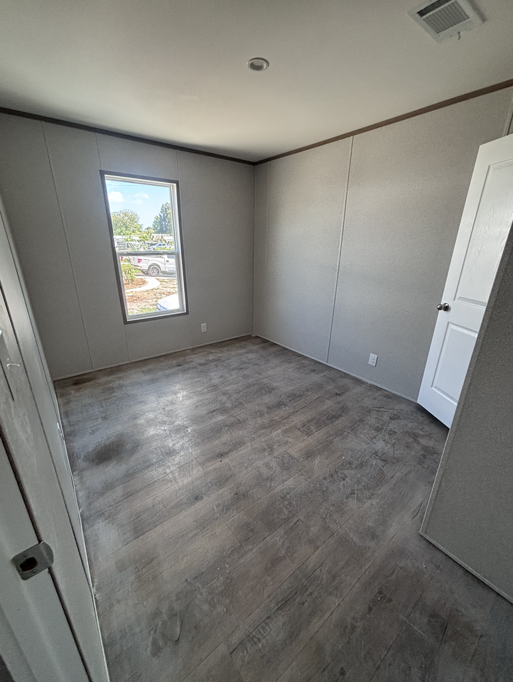 7480 Se Eagle Ave #NA - Photo 7 of 16