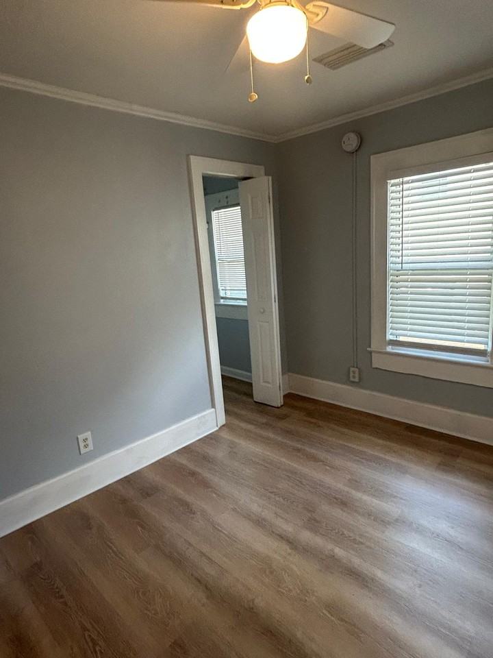 1420 Highland St N #NA - Photo 5 of 19