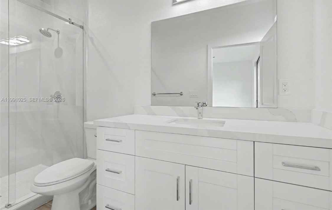 6140 Sw 39th St - Photo 2 of 10