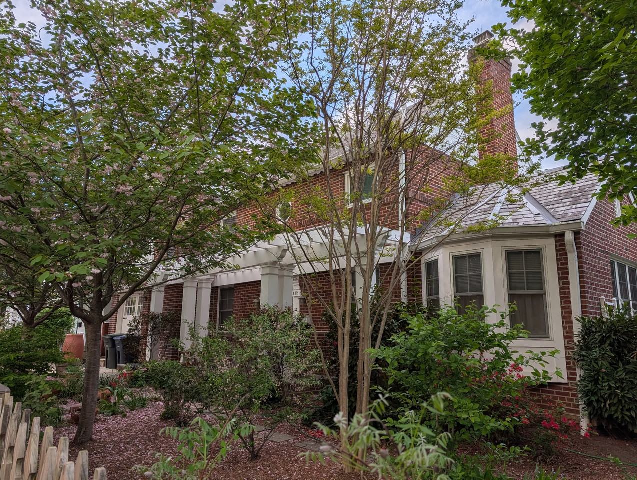 4521 38th St Nw #NA - Photo 2 of 10