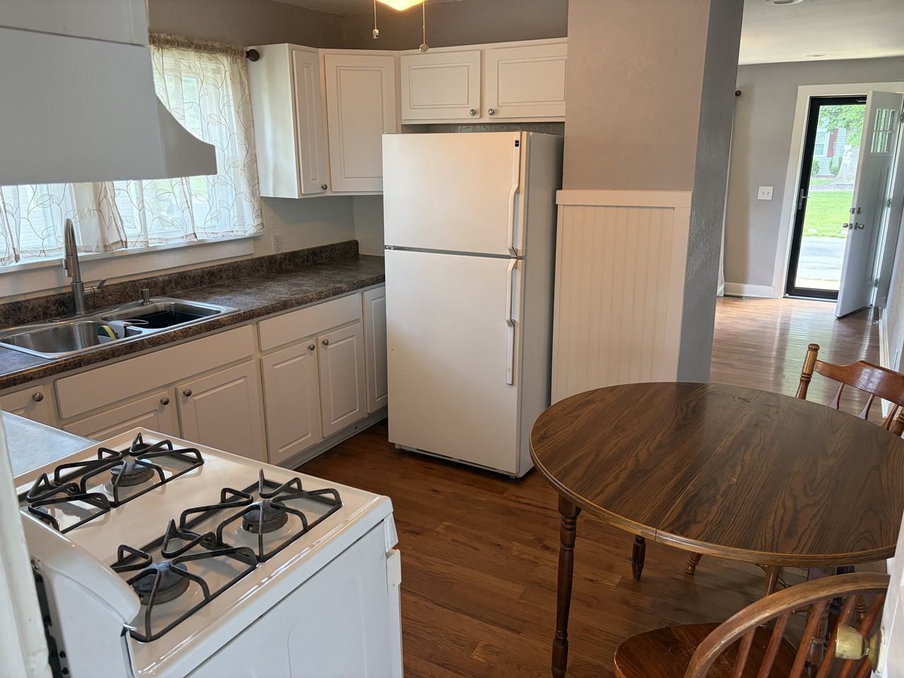 459 Sheridan St #NA - Photo 6 of 11