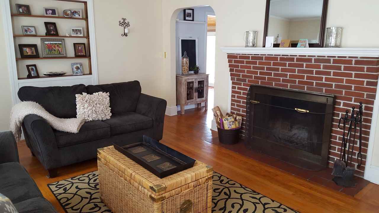 2381 Cranston St #NA - Photo 3 of 15