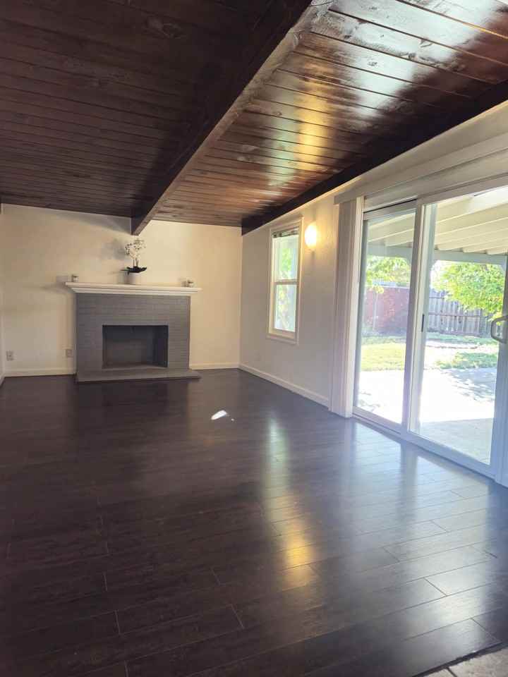 348 Plum St #NA - Photo 3 of 6
