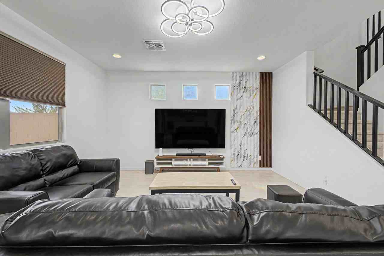 5737 W Getty Dr #NA - Photo 4 of 20