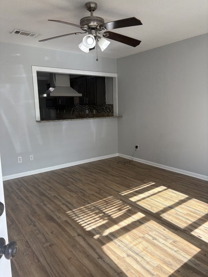 92 Bradford St #4 - Photo 4 of 16